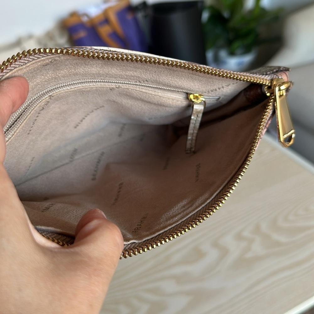 Brahmin Wristlet - Picture 5 of 5